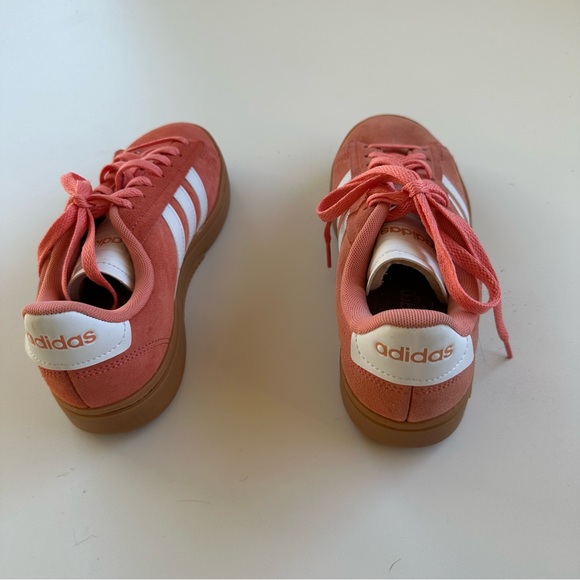 Grand Court Alpha Adidas corral Shoes - Picture 8 of 8